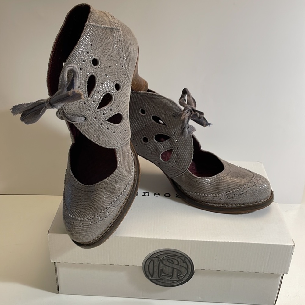 European style artsy heals, sz 10 by ‚neosens‘